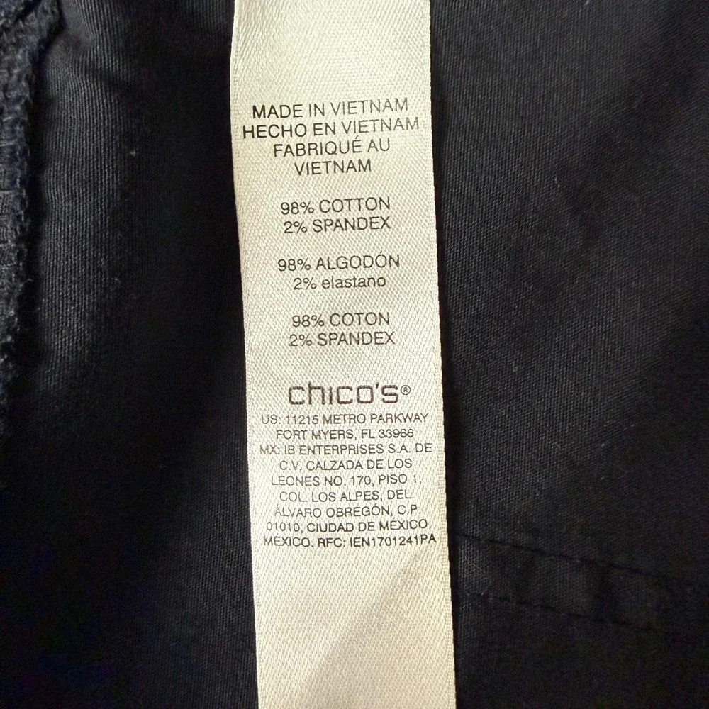 Chicos Capri Pants 00 Womens 2 Black Stretch Cargo Utility Cuffed Cropped